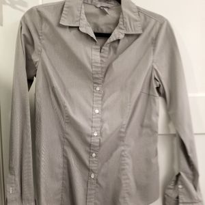 H & M button down shirt